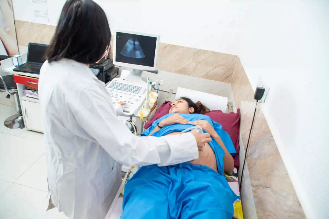 Modern USG Equipment at Anubhav Life Care